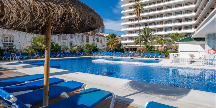 La Spagna è nel mirino di Leonardo: acquisito il secondo albergo in Costa del Sol