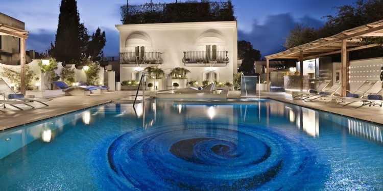 Starhotels si avvicina al mare. Acquisito il 5 stelle Villa Blu a Capri