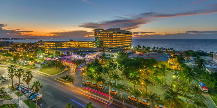Melià e Iberostar lasciano Cuba: chiusi 27 alberghi dei due gruppi spagnoli
