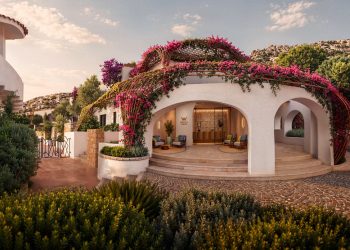 Castello Sgr lancia W Residences Sardinia a Poltu Quatu